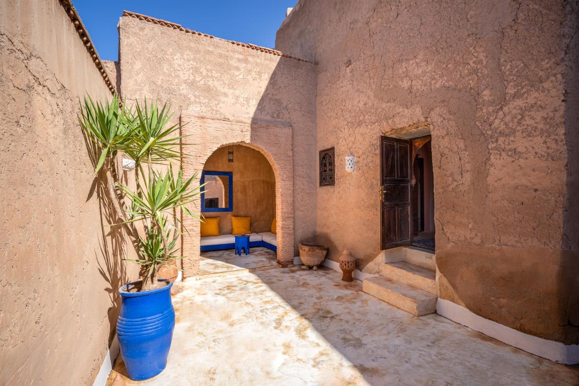 Tigmi Bed and Breakfast Oumnas Buitenkant foto